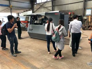 Usine de visite de client